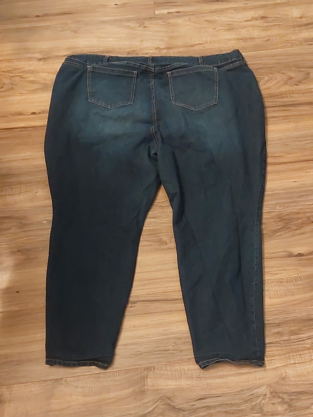 Torrid Blue Dark Wash Denim Jeans Plus Size 28S - Picture 2 of 16